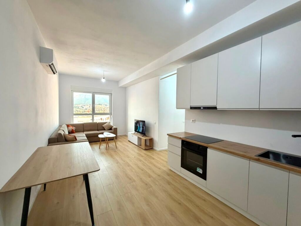 IN AFFITTO – Super Prezzo: 2+1 + 1 Posto Auto 📍Ali Demi - Residenza Kadiu || 50.000 Lek/Mese - Edificio A.2026 ✨️ - 9° Piano - 80m² - (100% Mai Abitato, Nuovissimo) 🔥☄