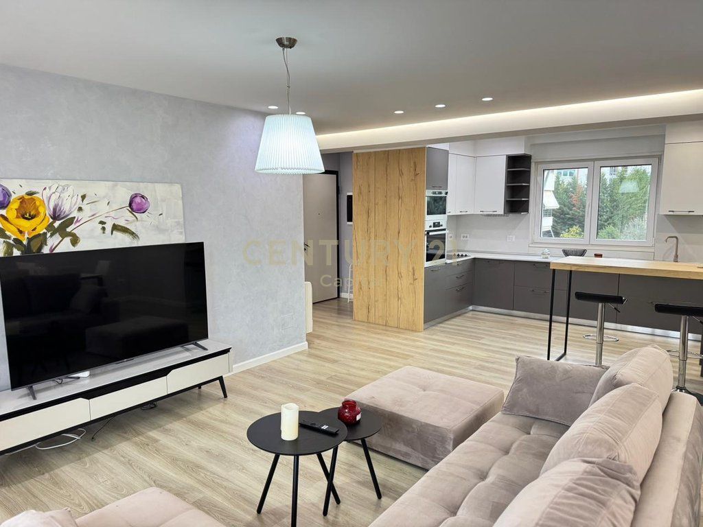 Jepet Me Qera Apartament 3+1+2+Post Parkimi, Sunrise Residence, TEG