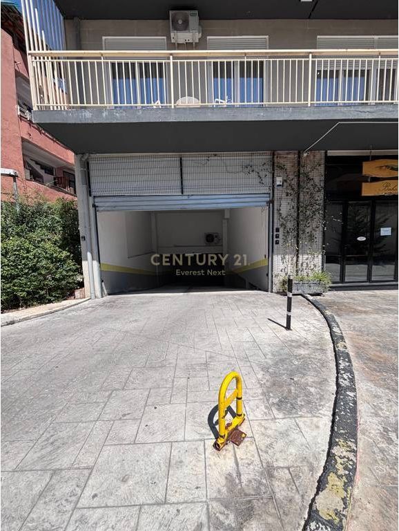 1+1 APARTMENT FOR RENT IN THE CENTER – BARRICADES STREET