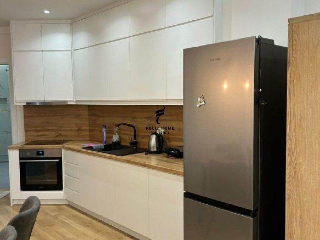 APARTAMENT ME QERA 1+1 RRUGA E ELBASANIT 65.000 LEKE FH-87993