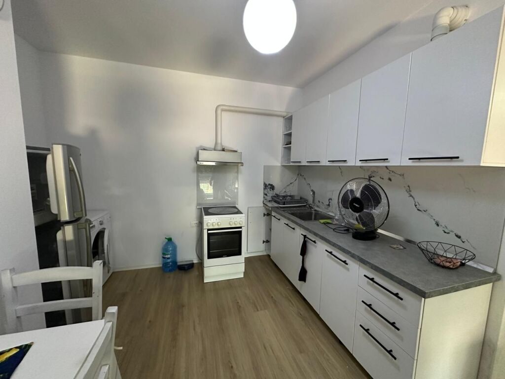 🏢Xhamllik appartamento 1+1, arredato, in affitto. 50.000 Leke   