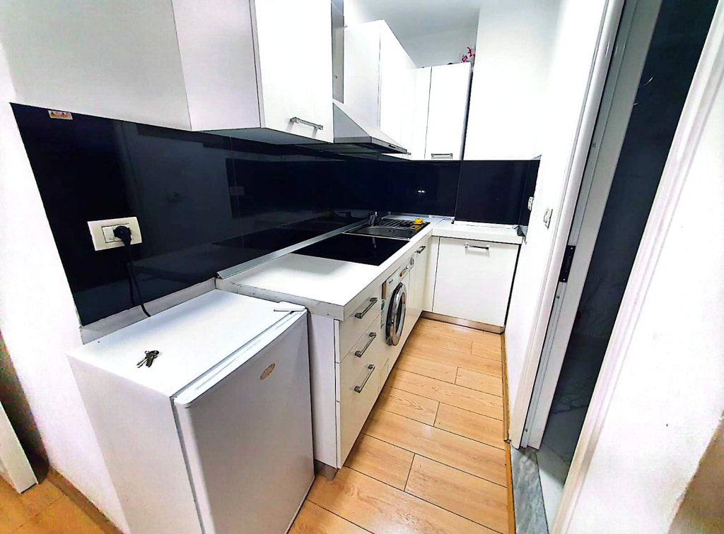 Rent | Garsoniere | 21 Dhjetori | 360 €/month