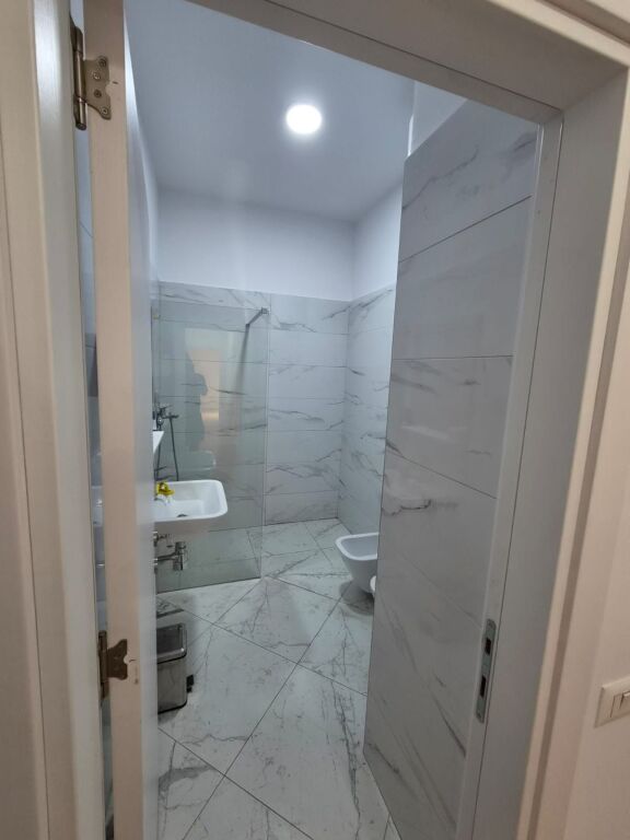 🏢 JEPET ME QIRA – 2+1+2 NË SQUARE 21!