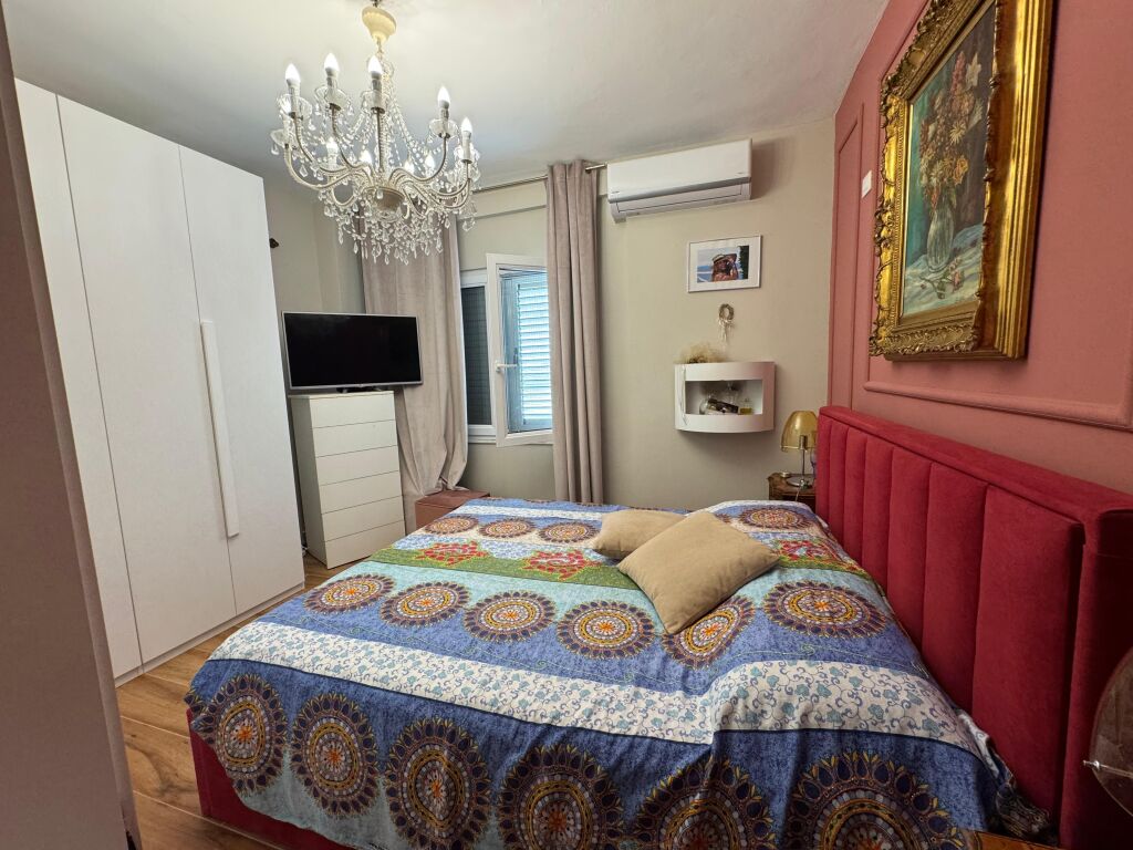 Shitet Apartament 2+1+2+2 Vila Zogut