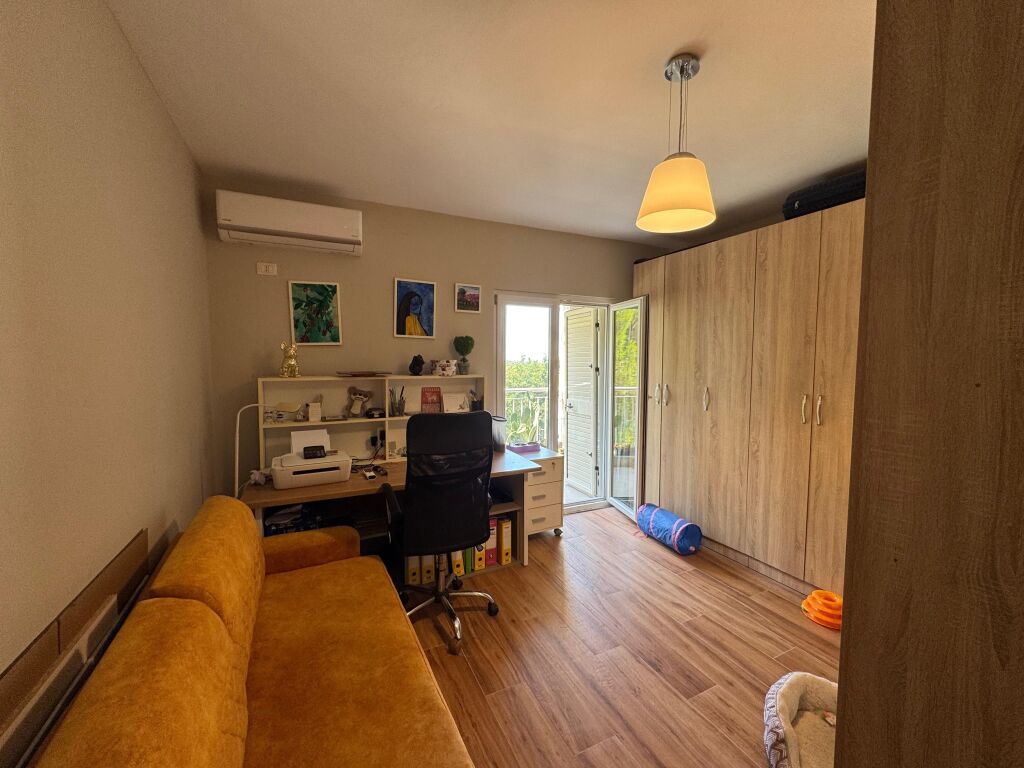 Shitet Apartament 2+1+2+2 Vila Zogut