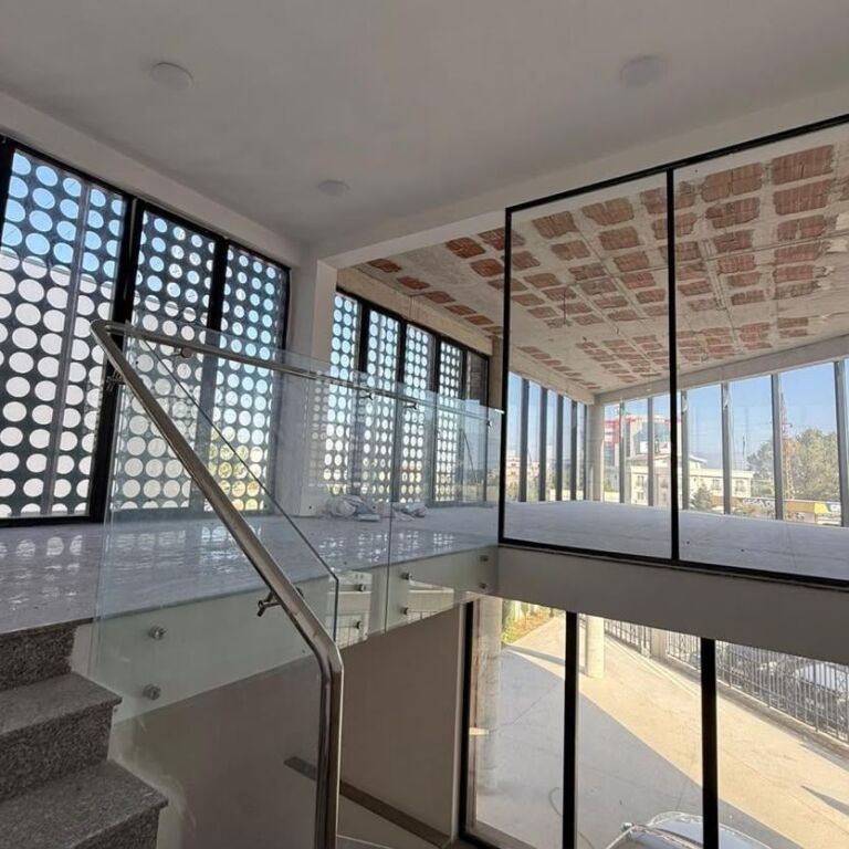 🏢 BUSINESS BUILDING FOR SALE – TIRANA–DURRËS HIGHWAY 🚀
