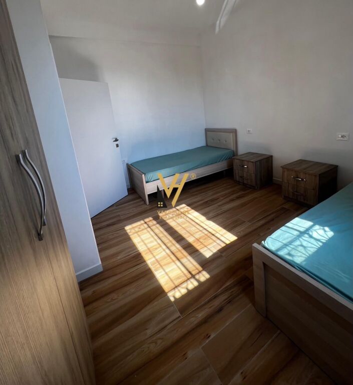 PRIVATE HOUSE FOR RENT IN PASKUQAN 50,000 LEKE