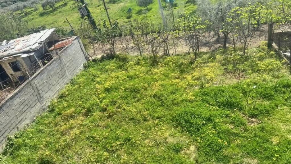 OCCASIONE! VENDESI PRIVATO IN VENDITA 2 PIANI + 600M TERRENO - MEZEZ, TIRANA