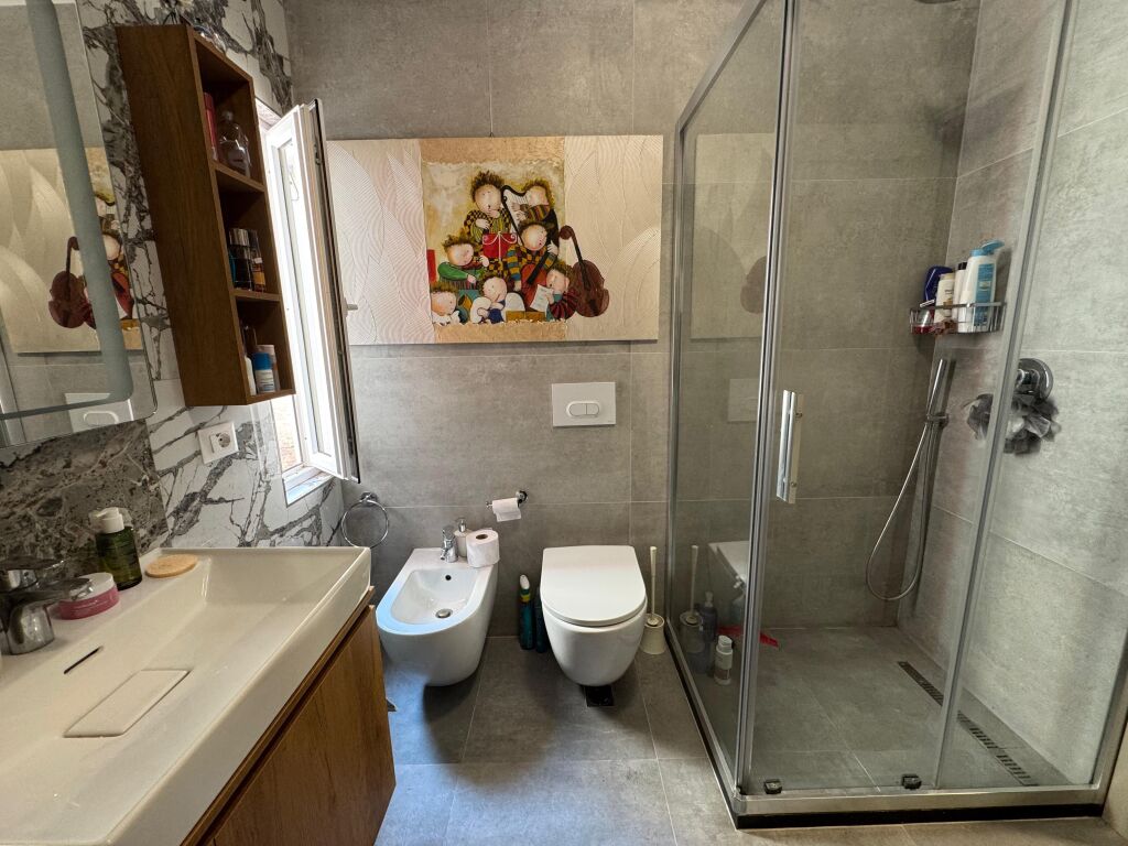Shitet Apartament 2+1+2+2 Vila Zogut