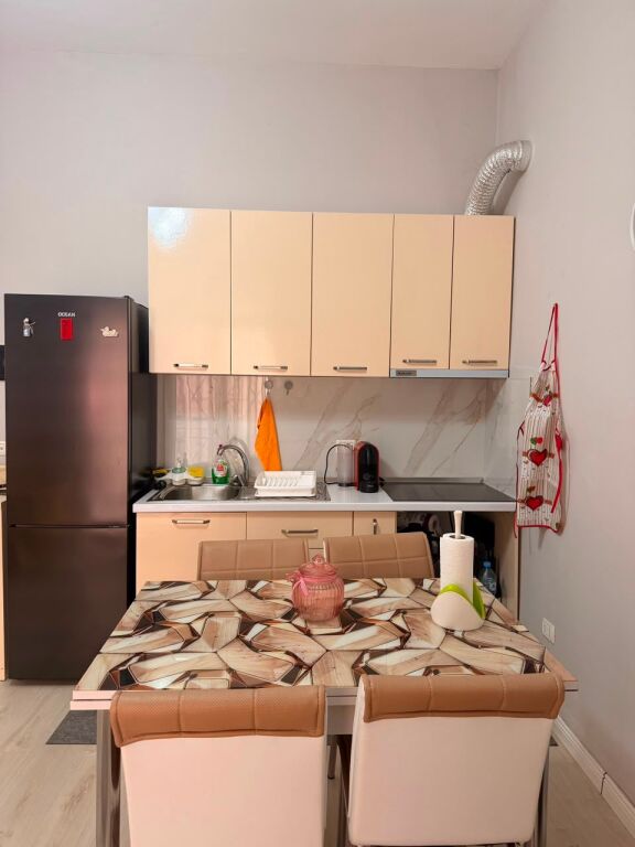🏡 Apartament 1+1 për Shitje – Plazh prane Hotel Palace, Durrës