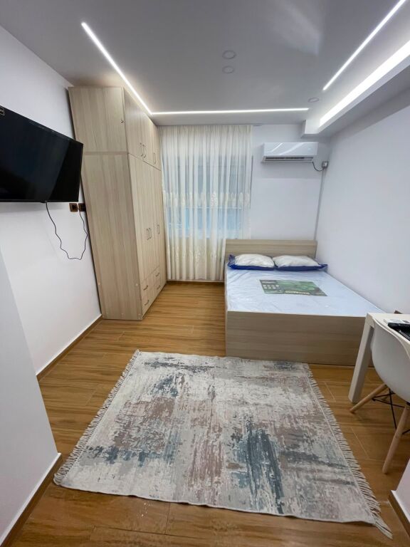 Rent | Garsoniere Pallat | Materniteti i Ri | 380 €/month