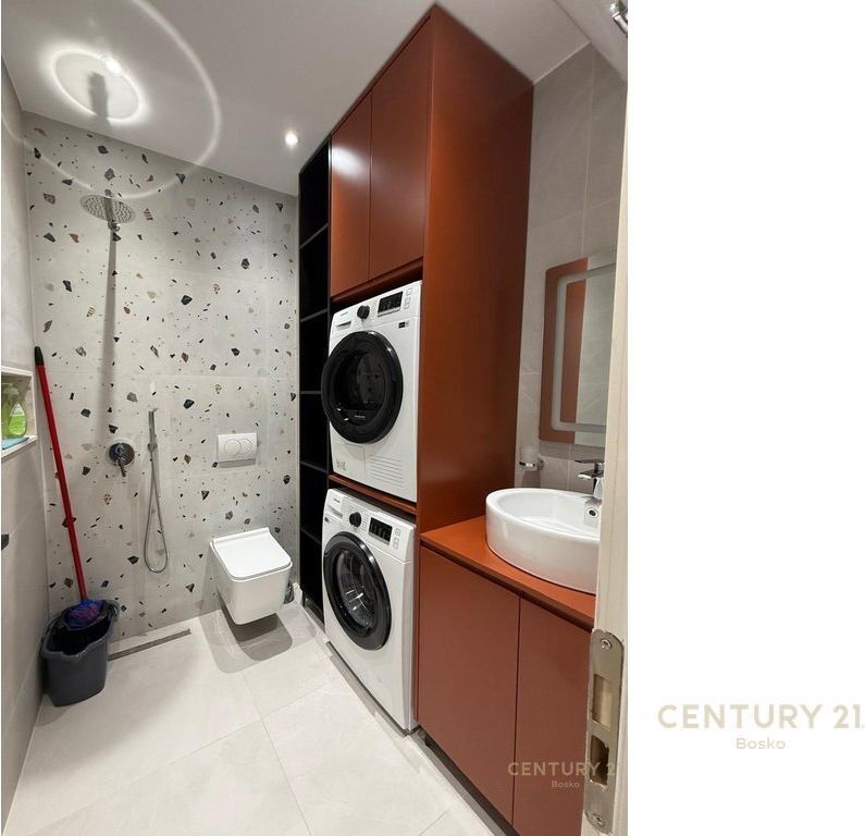 APPARTAMENTO MODERNO 2+1, NELLA RESIDENZA CITY VIEW SHKOZE!! 620 € /Mese