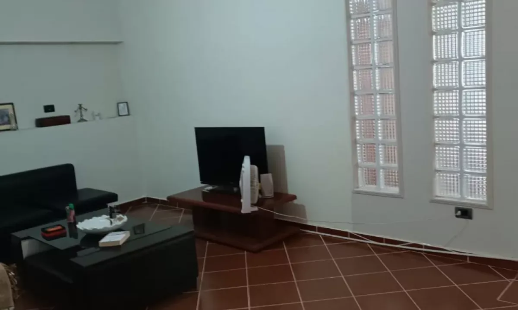 shitet apartament 2+1 në fresk, tiranë