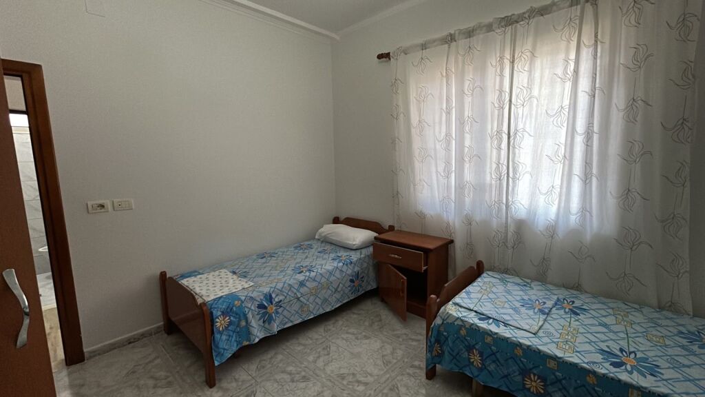 jepet shtepi me qera