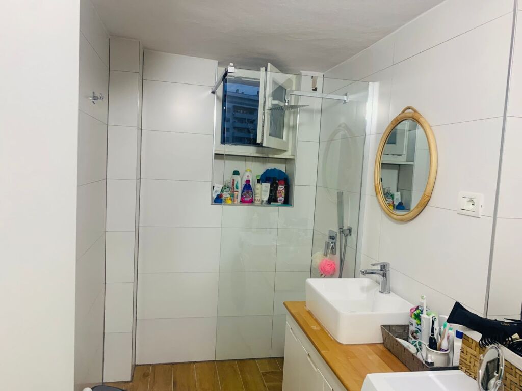 SHITET APARTAMENT 2+1 – HARRY FULTZ | RRUGË KRYESORE