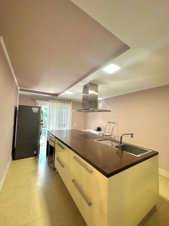 VILE ME QERA | TEG – KOMPLEKSI REZIDENCIAL GARDEN VILAS | 3500 €/month | I Diskutueshem.