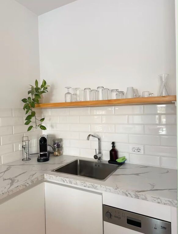 Appartamento 1+1+1 con Balcone in Affitto