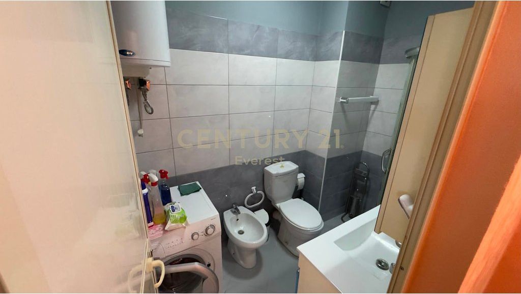 ASTIR, APARTAMENT 2+1+2 PER QIRA 700 € /Muaj