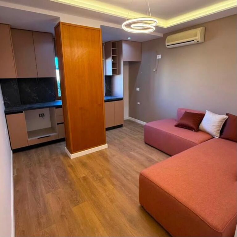 VENDESI 3 APPARTAMENTI 1+1 – VIA NAIM FRASHËRI, VICINO MOZAIK