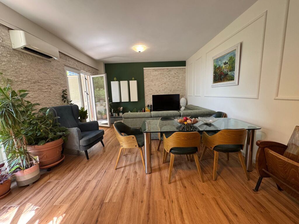 Shitet Apartament 2+1+2+2 Vila Zogut