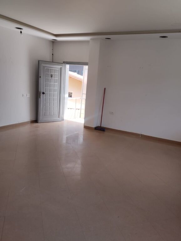 Rent | Ambjent Biznesi | Zogu i Zi | 600 €/month