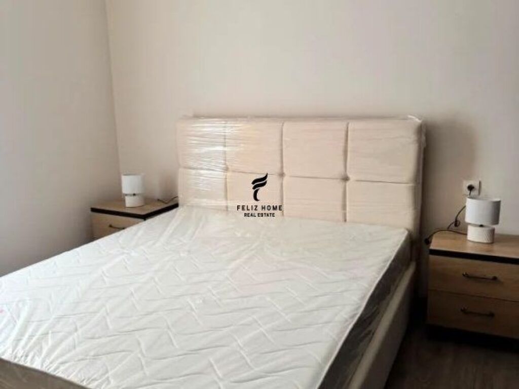 APARTAMENT ME QERA 1+1 RRUGA E DIBRES 45.000 LEKE FH-88169