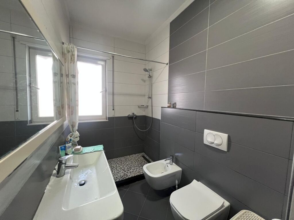Affitto | Apartament 2 + 1 | Rruga Panorama | 700 €/mese