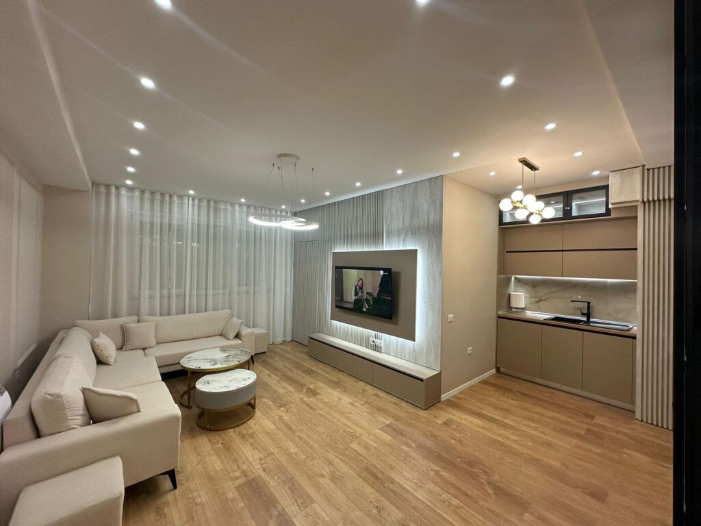 Appartamento di lusso in affitto Pazari i ri/ luxury appartment for rent  930€