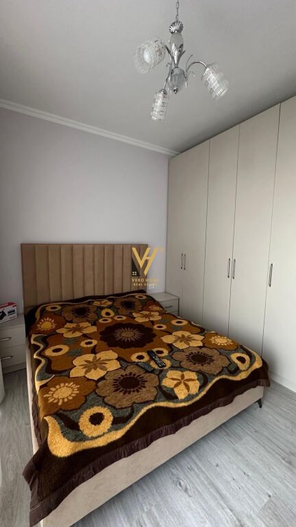 APARTMENT 1+1+BLK FOR RENT NEAR SHKOLLA E KUQE 700 EURO