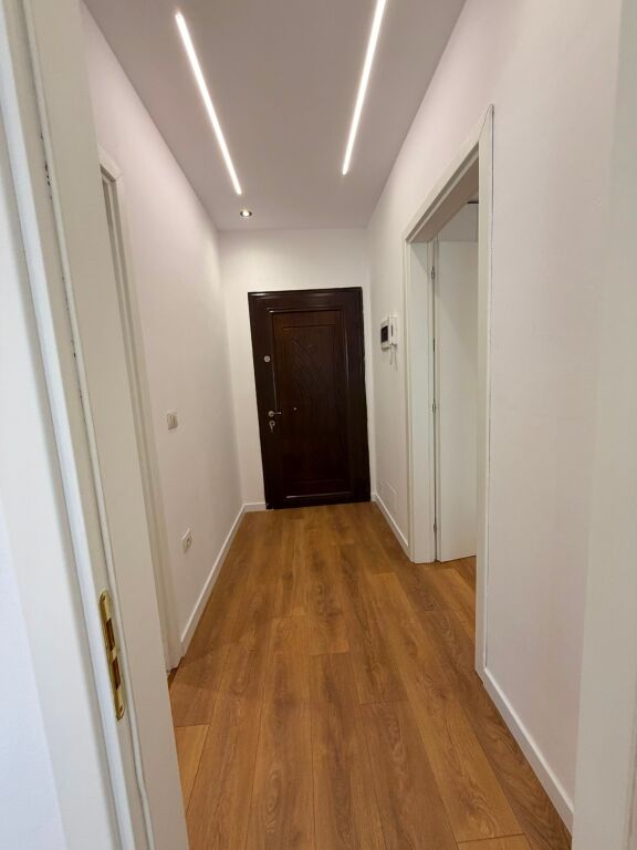 🏡 Appartamento 1+1 in vendita presso i Dormitori di Ingegneria delle Costruzioni  Appartamento 1+1, con una superficie di 60 m², situato al 2° piano, in un edificio costruito nel 2017.  📍 Zona: Dormitori di Ingegneria delle Costruzioni 🏢 Edificio del 2017 📐 Superficie: 60 m² 🛏️ Tipologia: 1+1 🏷️ Prezzo: 158.000 €