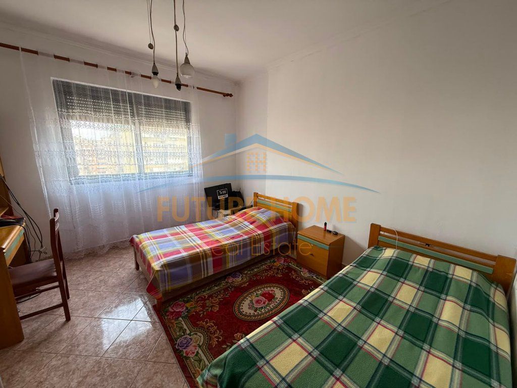 SHITET APARTAMENT 2+1 TEK KOPSHTI BOTANIK