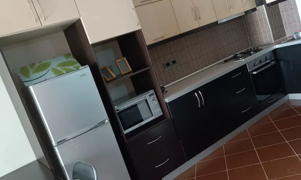 shitet apartament 2+1 në fresk, tiranë
