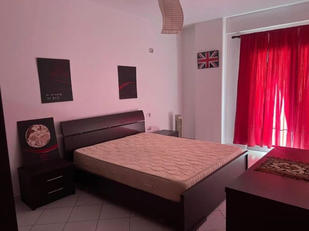 Jepet Me Qera Apartament 2+1+1 Ballkon