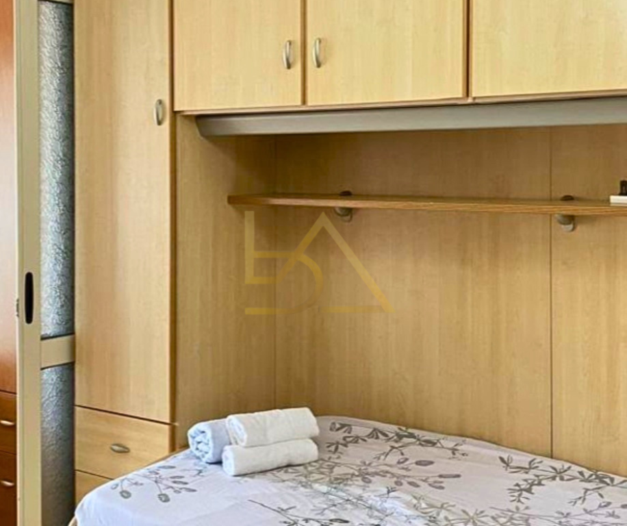 Apartament Duplex 3+1 me Qira – Rruga e Elbasanit, Pranë Ambasadës Amerikane, Tiranë