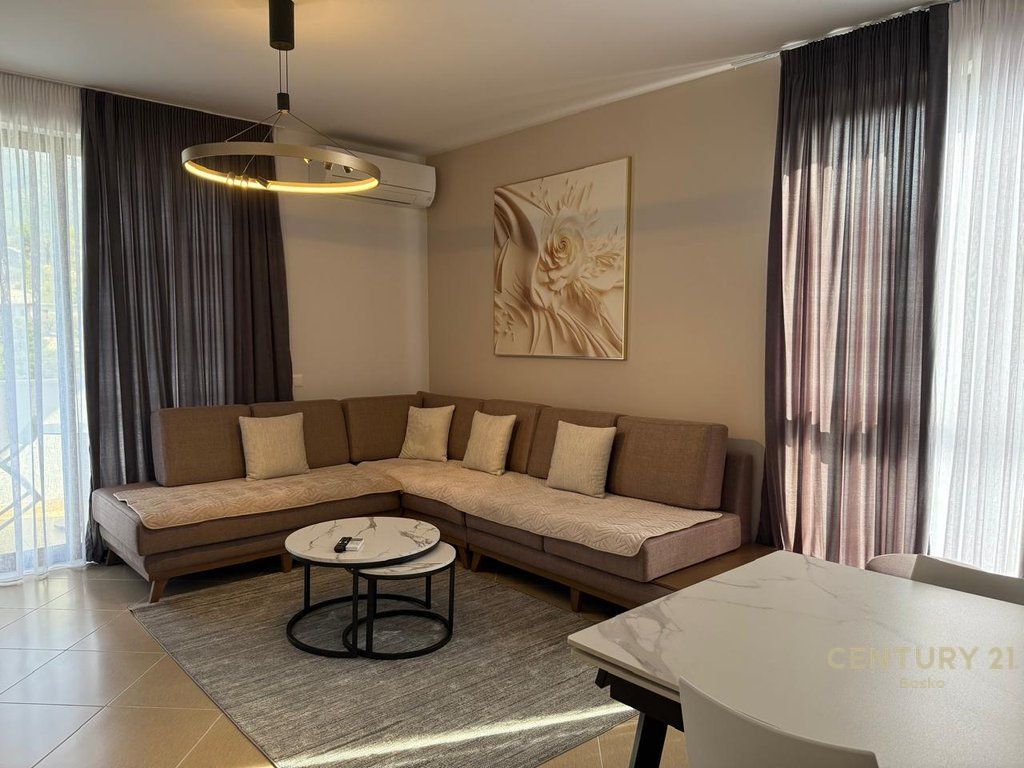 APPARTAMENTO MODERNO 2+1, NELLA RESIDENZA CITY VIEW SHKOZE!! 620 € /Mese