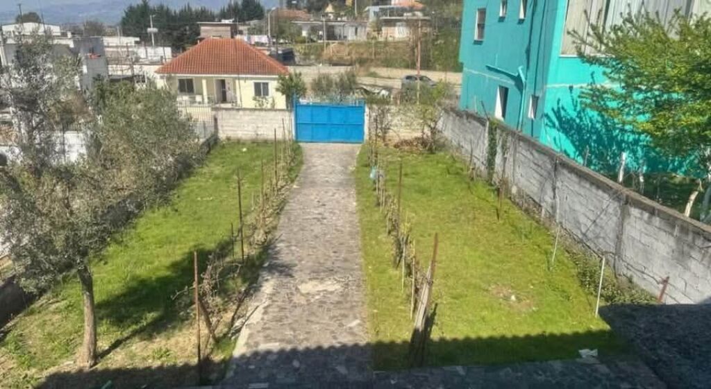 OCCASIONE! VENDESI PRIVATO IN VENDITA 2 PIANI + 600M TERRENO - MEZEZ, TIRANA