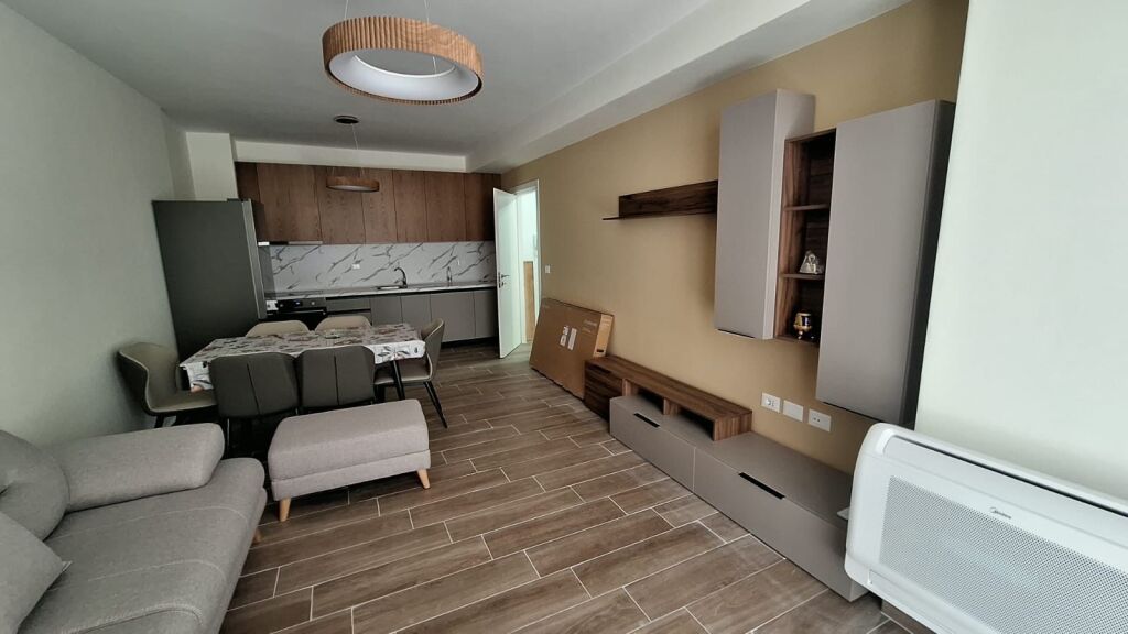 2+1 apartment for rent at 5 Maji