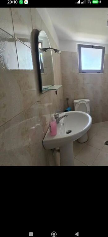GARSIONERE 17000 LEKE.VILAT GJERMANE