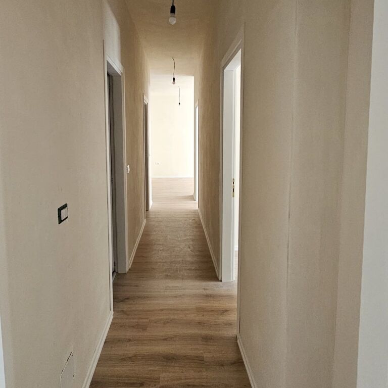 Shitet Apartament 3+1+2 + Depo – Komuna e Parisit