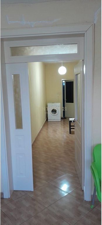 Shtëpi 1+1 Në Shitje në Elbasan Qender - 100.000 euro