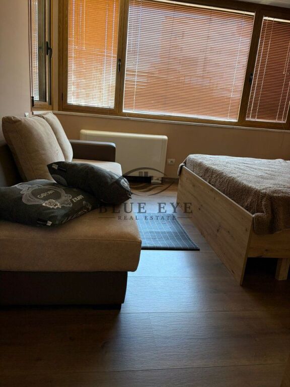 PENTHOUSE PREMIUM ME QIRA – VOLLGA, DURRËS