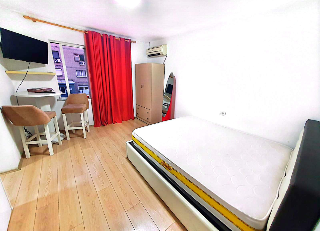 Rent | Garsoniere | 21 Dhjetori | 360 €/month