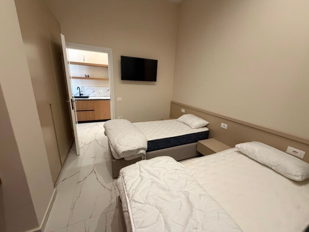 We rent Super Apart 2+1 near Flora cafe, Durres Street