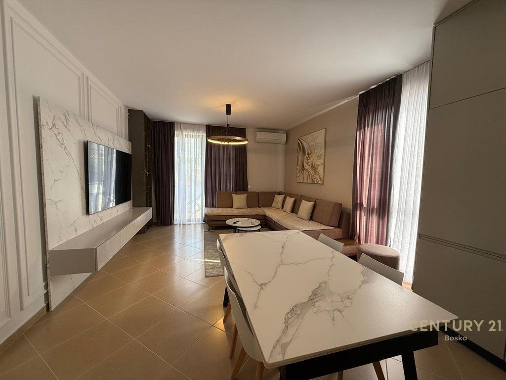 APPARTAMENTO MODERNO 2+1, NELLA RESIDENZA CITY VIEW SHKOZE!! 620 € /Mese