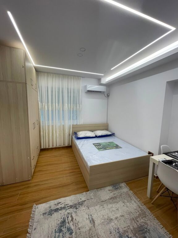 Rent | Garsoniere Pallat | Materniteti i Ri | 380 €/month