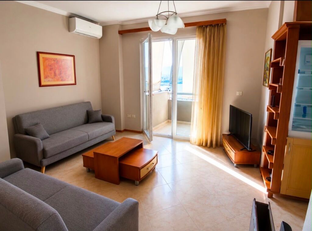 Jepet me qira apartament 2+1