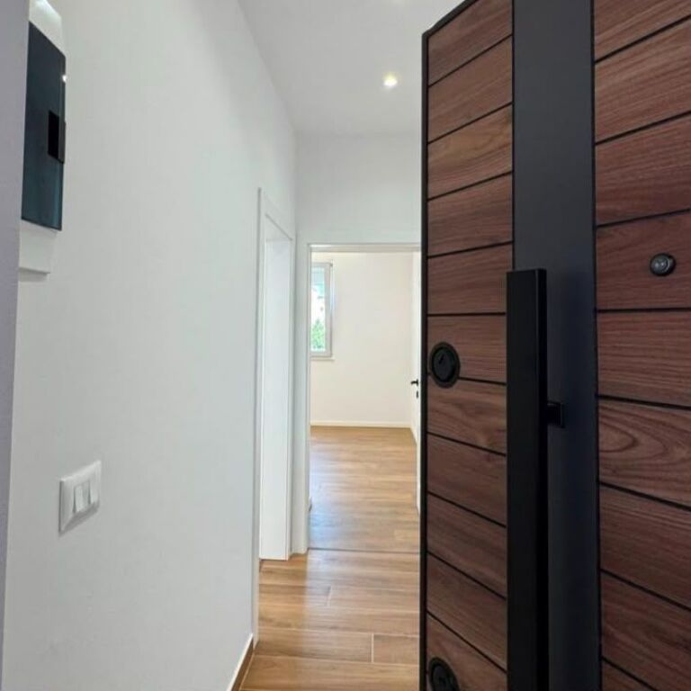 SHITET APARTAMENT 2+1 – RR. 4 DËSHMORËT