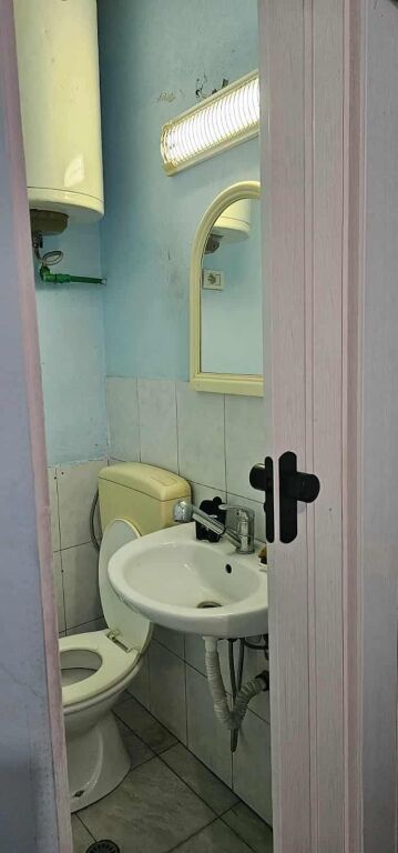 Qera | Garsoniere | Rruga Kongresi i Manastirit | 200 €/muaj