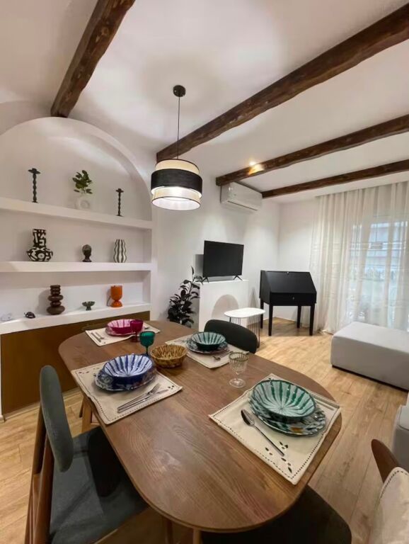 Jepet me Qera Apartament te San Pietro