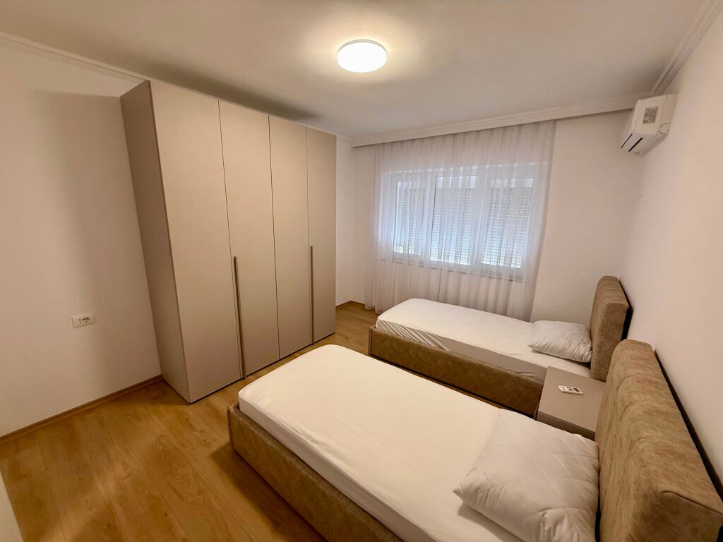 📣 QERA SUPER Apartament 2+1 Me 2 Tualete 📍 Qender, Prane Pazarit Te Ri ✨